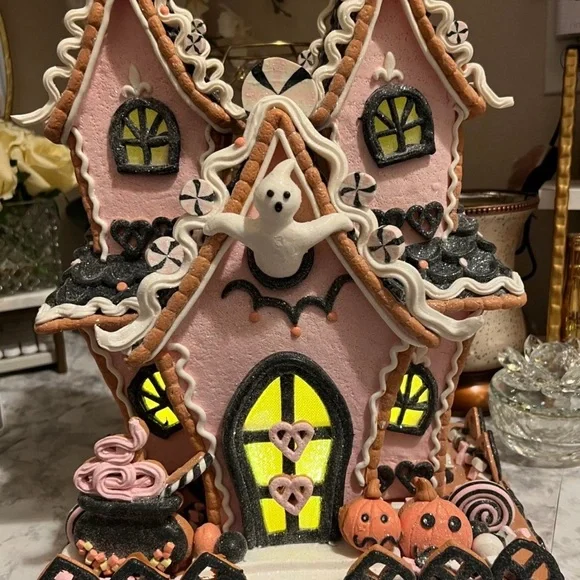 Pink Halloween Gingerbread House Decor - Picture 4 of 8